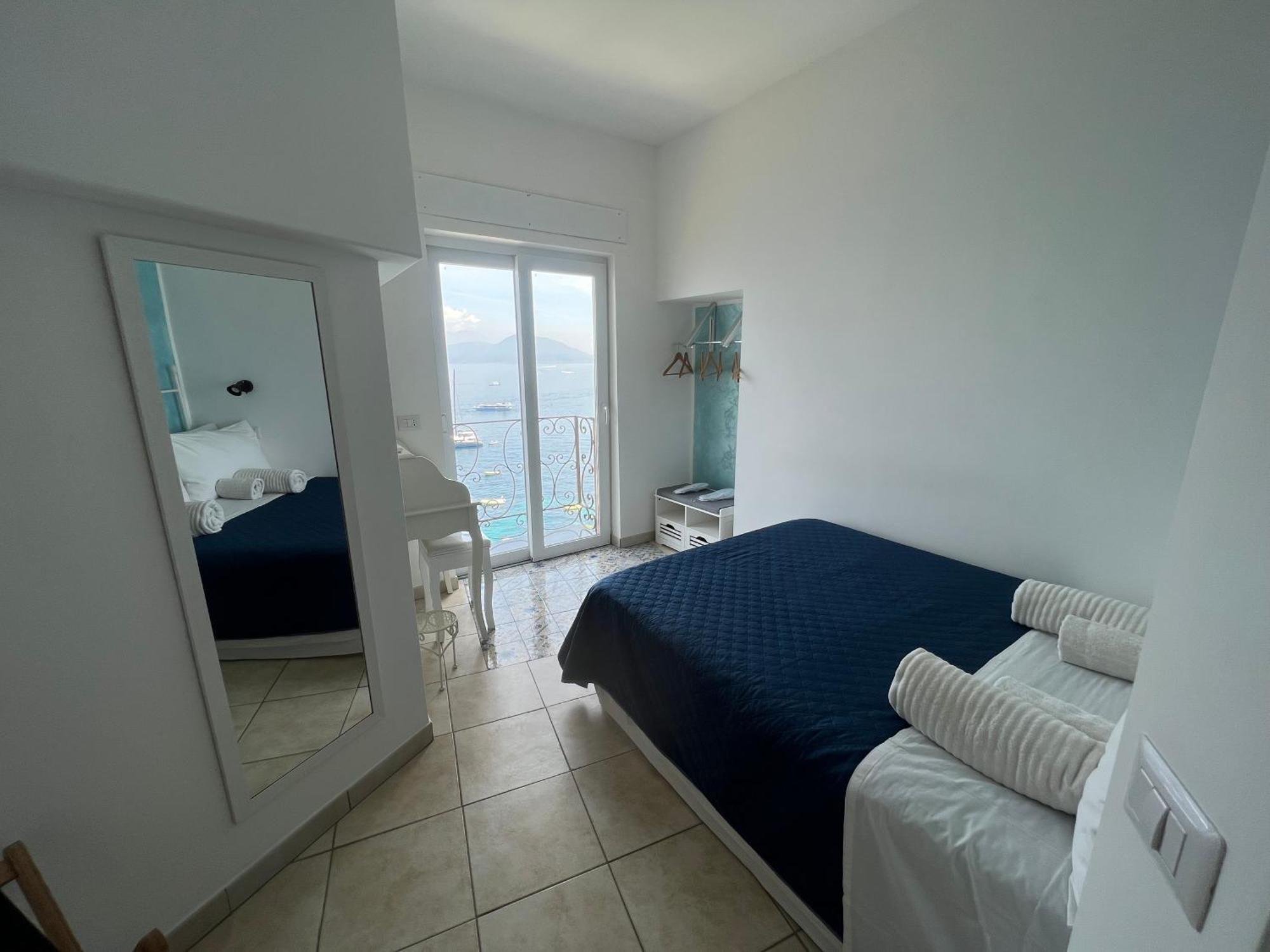 La Terrazza Sul Mare Bed & Breakfast Capri Bagian luar foto
