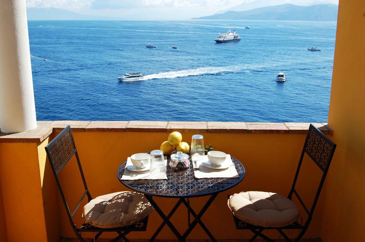 La Terrazza Sul Mare Bed & Breakfast Capri Bagian luar foto