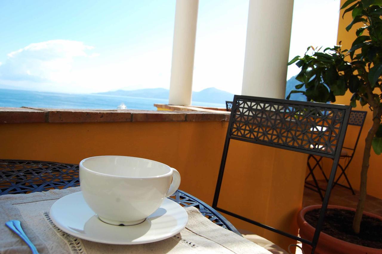 La Terrazza Sul Mare Bed & Breakfast Capri Bagian luar foto